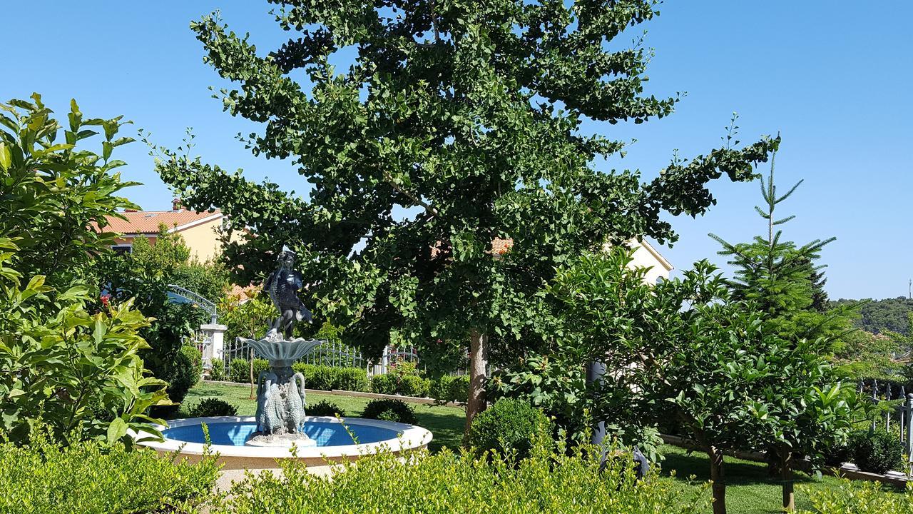 Apartments Ginkgo Banjole Eksteriør billede